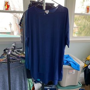 6/$15 XL solid blue Irma in gently used condition